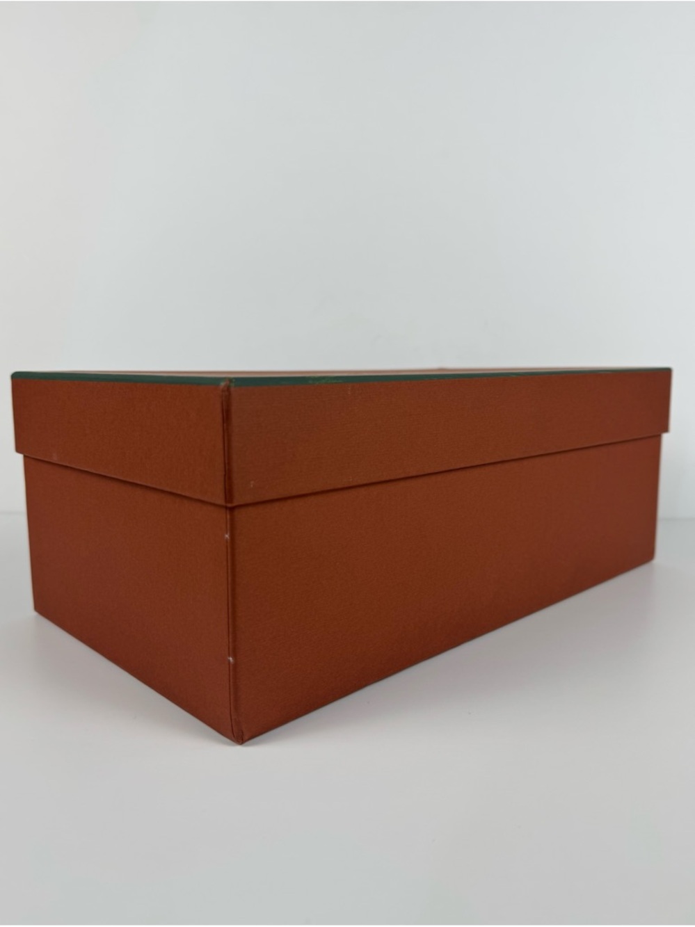 Loro Piana Luxury Shoe empty Box Brown with wrapping paper 13'x8'x5' - Picture 2 of 9